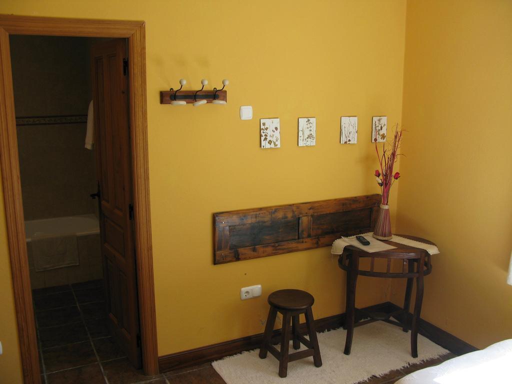 El Condado Casa Rural Fuentes de Onoro Ruang foto